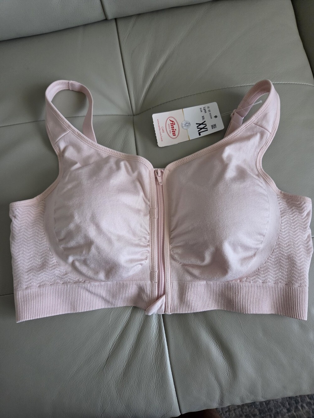 Anita Light Pink Front-Zip Comfort Bra